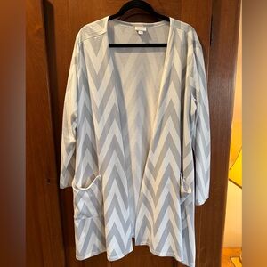 LuLaRoe Gray and White Chevron Cardigan